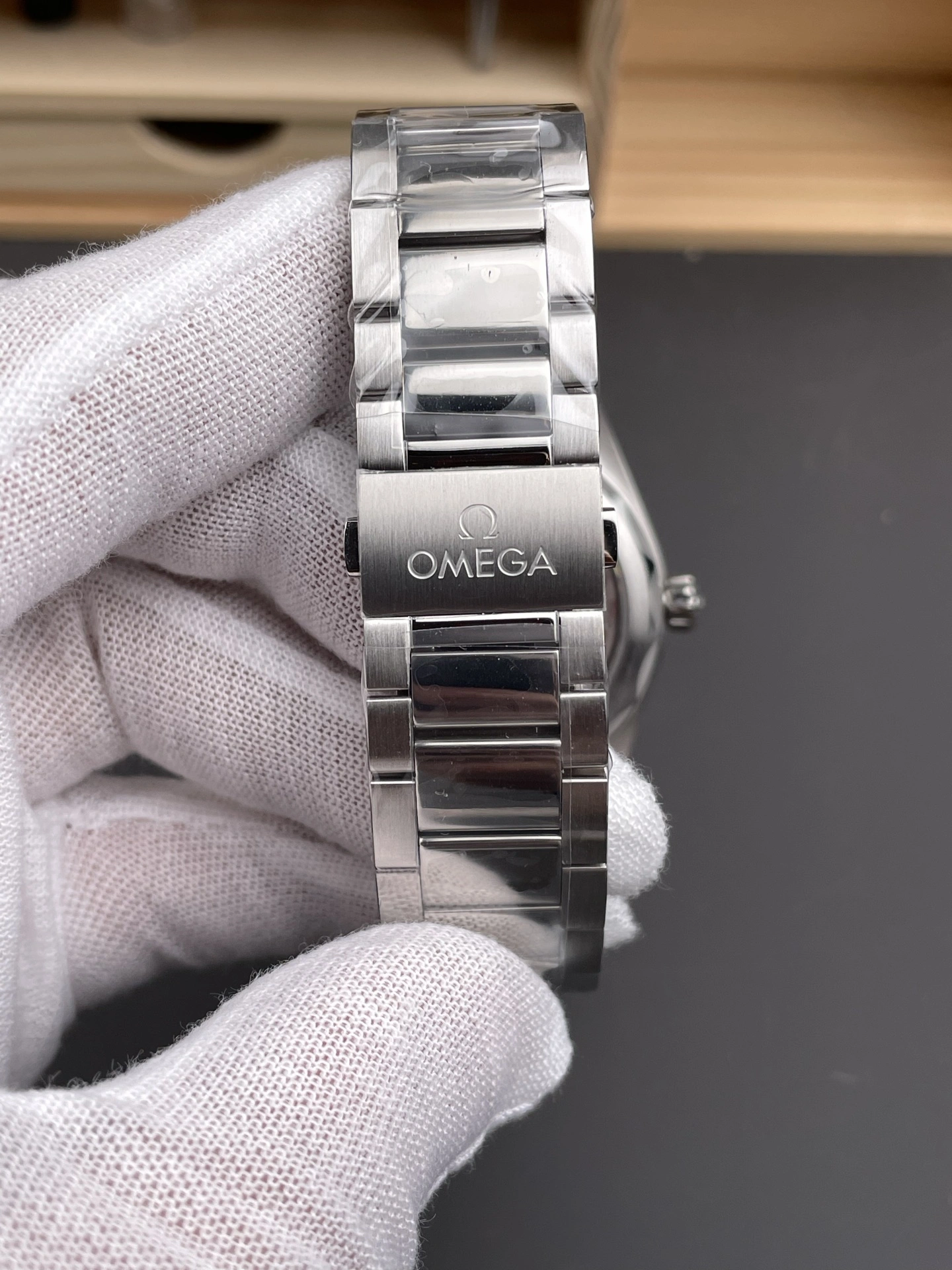 CBD Factory Omega Seamaster Aqua Terra 150M 41mm Black Dial Steel Bracelet (220.10.41.21.01.001) 1:1 Super Clone – DD8900 Movement Neat 255